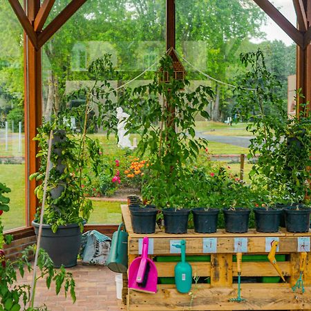 Hotel-Restaurant Domaine De La Grande Garenne ヌヴィー＝シュル＝バランジョン エクステリア 写真
