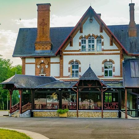 Hotel-Restaurant Domaine De La Grande Garenne ヌヴィー＝シュル＝バランジョン エクステリア 写真