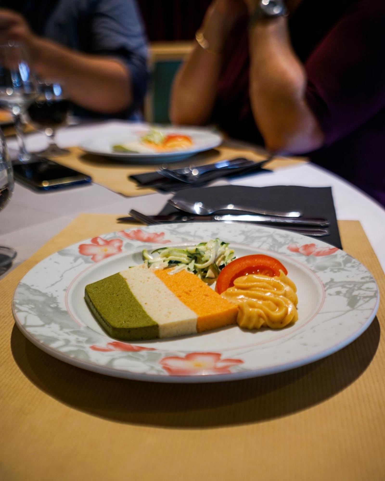 Hotel-Restaurant Domaine De La Grande Garenne ヌヴィー＝シュル＝バランジョン エクステリア 写真